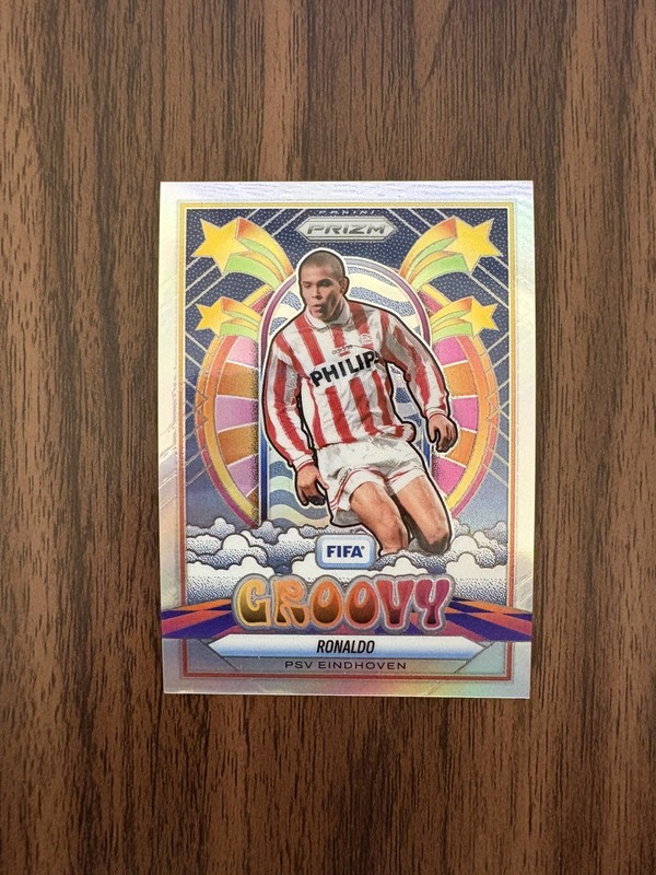 2025-26 Panini Prizm FIFA Ronaldo Groovy #15 SSP Case Hit