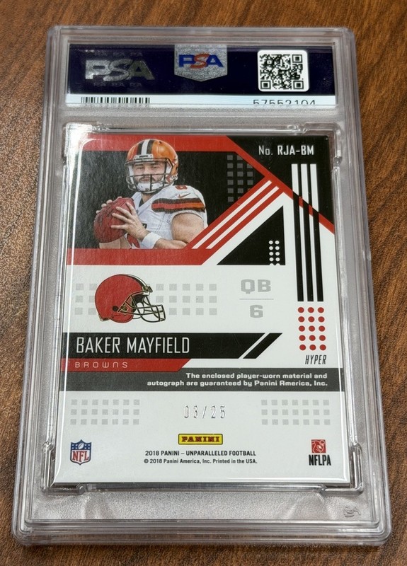 2018 Panini Unparalleled Baker Mayfield Rookie Patch Auto Hyper RC #/25 PSA 8 view 2