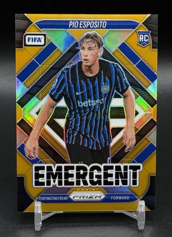 Pio Esposito 2025 2026 Panini Prizm FIFA RC Gold /10 Emergent Rookie view 2