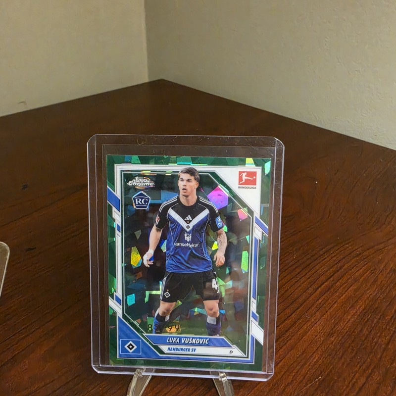 luka vuskovic Topps Chrome Bundesliga Sapphire Rookie Green /99