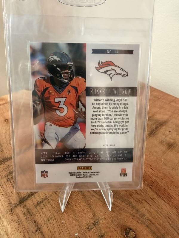 2022 Panini Honors - Russell Wilson #14 Black 1/1 view 2