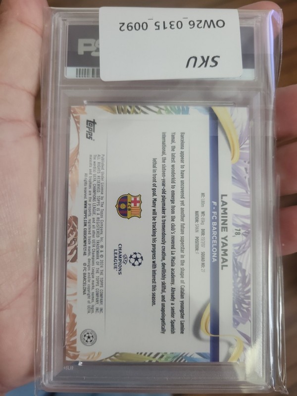 2023-24 Topps Carnaval Edition Uefa Club Competitions - Lamine Yamal #78 (RC) view 2