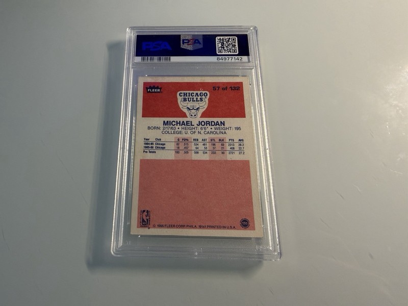 Michael Jordan 1986 Fleer #57 Psa 5 Rookie RC Bulls HOF view 2