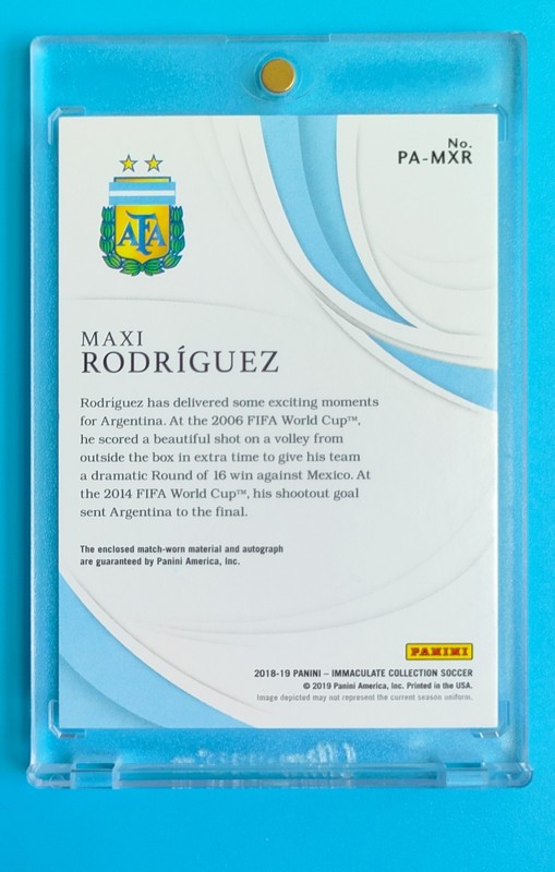 2018-19 Immaculate Argentina Maxi Rodriguez Match-worn Patch Auto 3/11 view 2