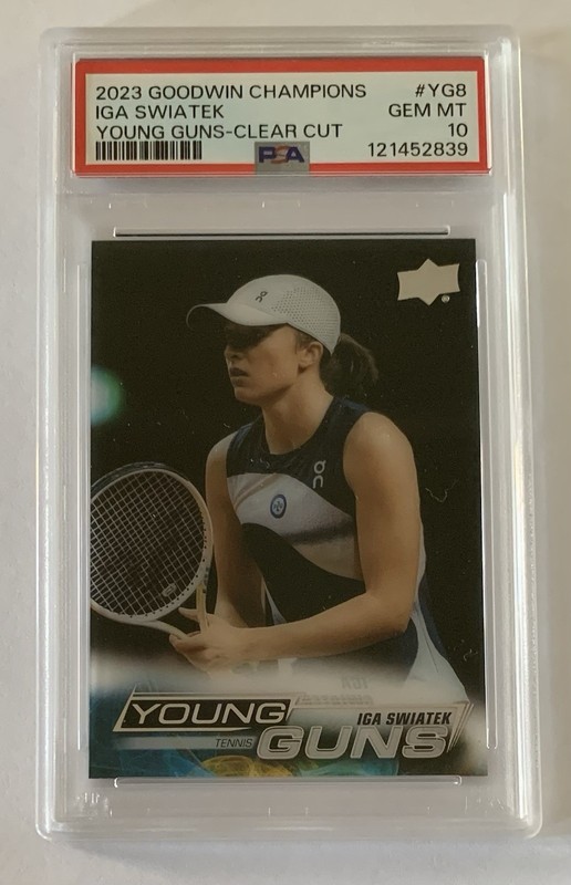 Iga SWIATEK 2023 Goodwin Champions Young Guns Clear Cut #YG-8 Graded PSA 10