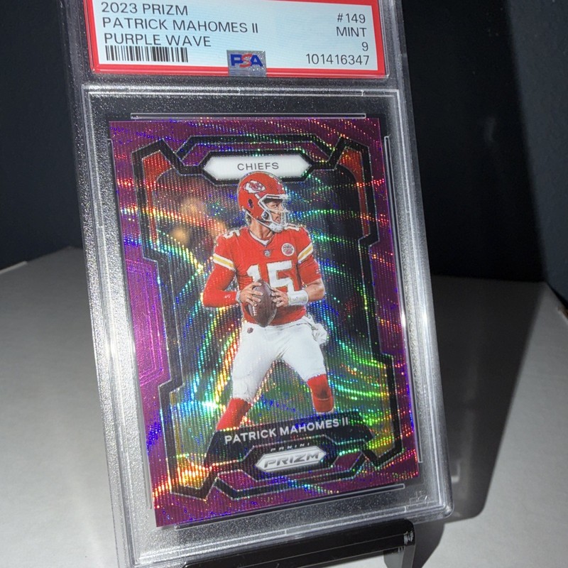 2023 Panini Prizm Patrick Mahomes II Purple Wave /99 #149 PSA 9