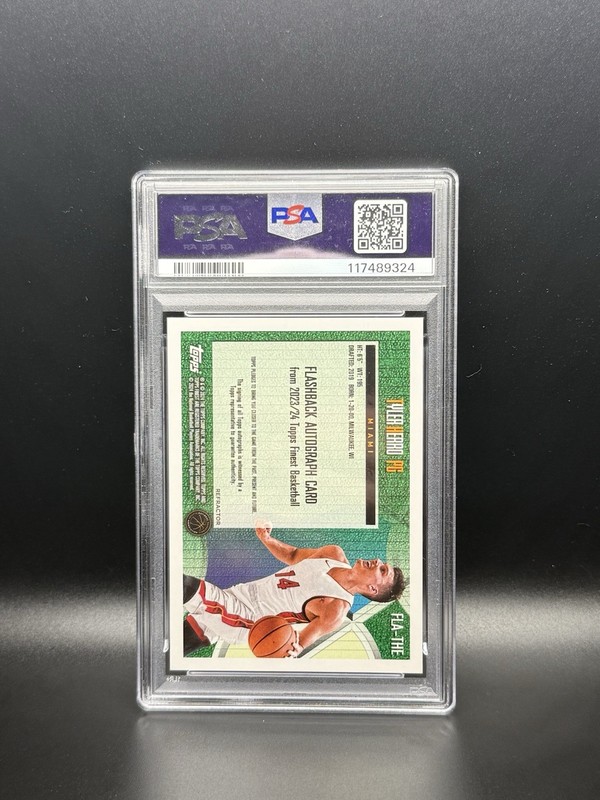 2023-24 Topps Finest - Flashback Autographs Tyler Herro #FLA-THE Refractor PSA10 view 2