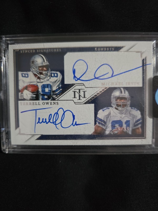 TERRELL OWENS MICHAEL IRVIN 2023 NATIONAL TREASURES SYNCED AUTO /99 Q4409