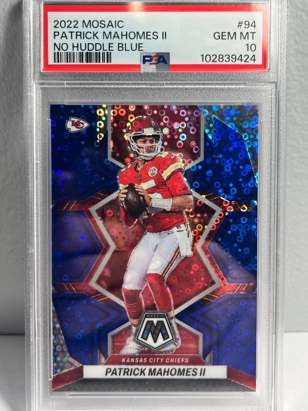 2022 Panini Mosaic - #94 Patrick Mahomes II /75 - No Huddle True Blue PSA-10 HOF
