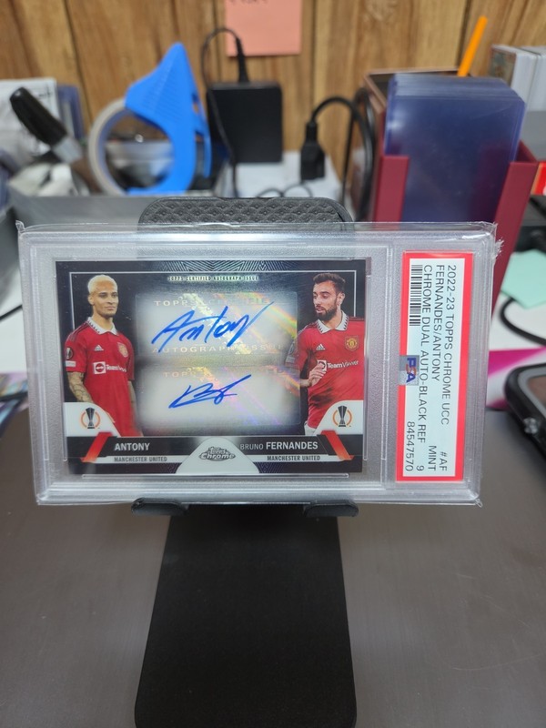 2022-23 Topps Chrome UEFA ANTONY/BRUNO FERNANDES 1/10 Dual Auto Black Ref PSA 9