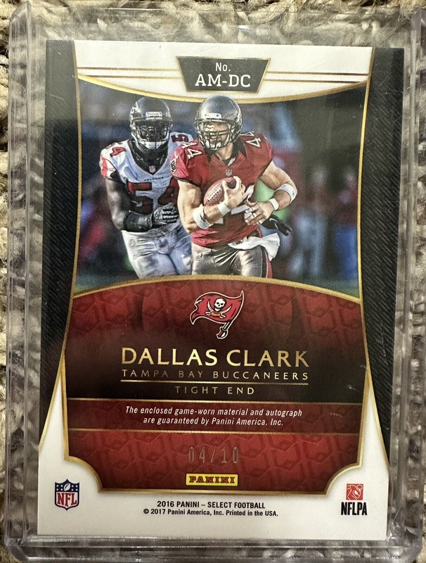 2016 Select Football Dallas Clark Gold Game Used Patch Auto #4/10  view 2