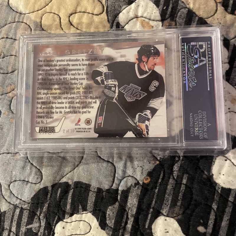 1993 POP 18👈ULTRA PREMIER PIVOTS🏒WAYNE GRETZKY #2 PSA 10 “THE GREAT ONE”RARE! view 2