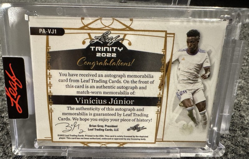 2022 Leaf Trinity Vinicius VINI Junior Match Worn Patch Auto /4 BRAZIL LOGO SSP view 2