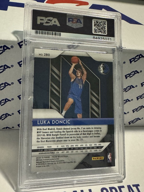 LUKA DONCIC SIGNED 2018-19 PANINI PRIZM ROOKIE AUTO PSA DNA AUTHENTIC MAVERICKS view 2
