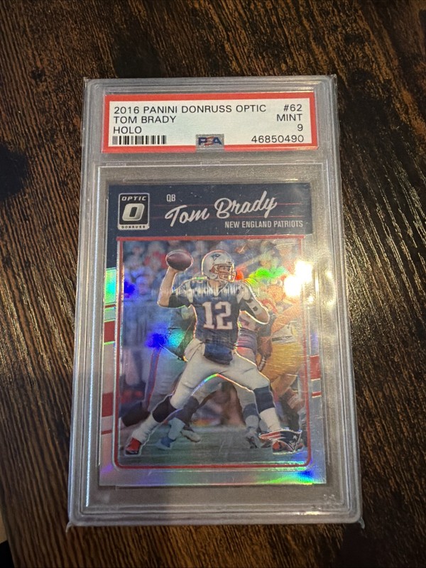 2016 Panini Donruss Optic Tom Brady Halo PSA 9 Mint