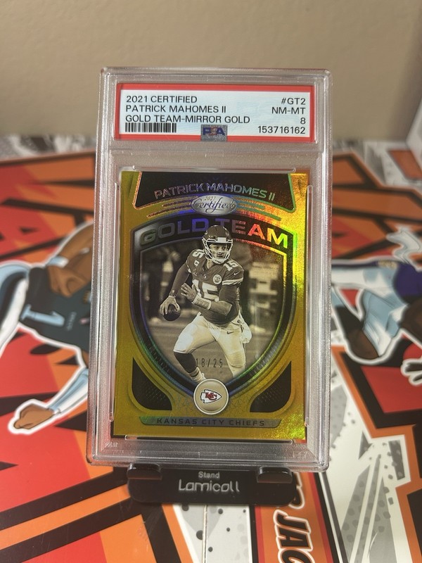 2021 Panini Certified Gold Team Patrick Mahomes II #GT-2 Mirror Gold /25 PSA 8