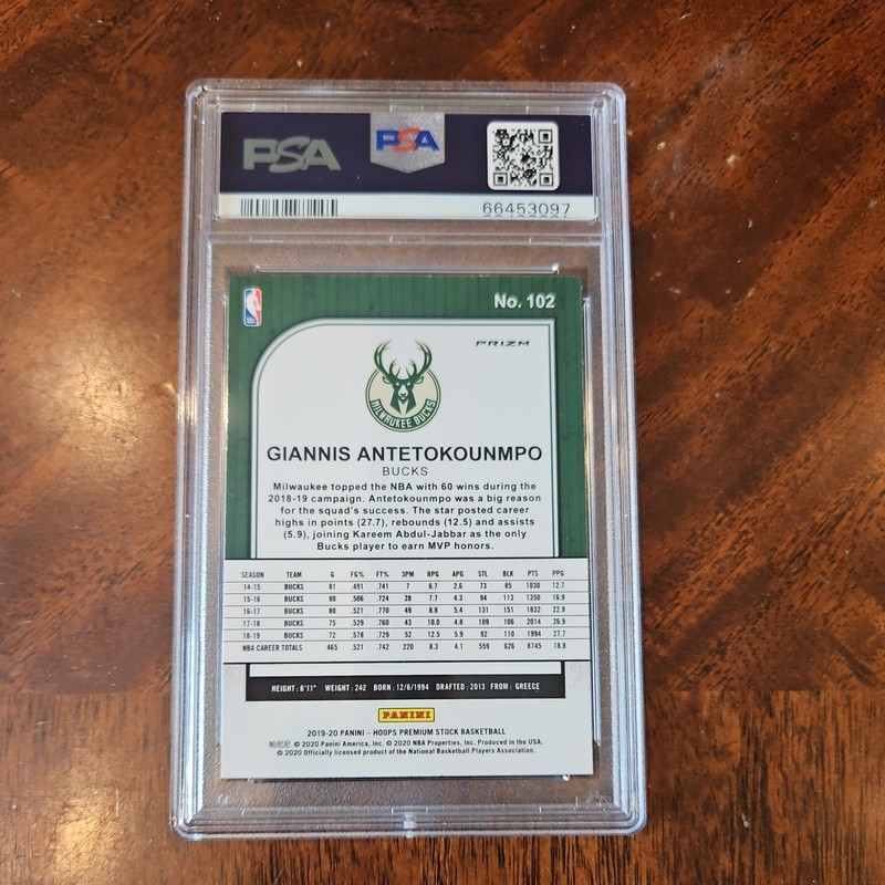2019 Giannis Antentekounmpo HoopsGreen Prism #102 PSA 10 view 2