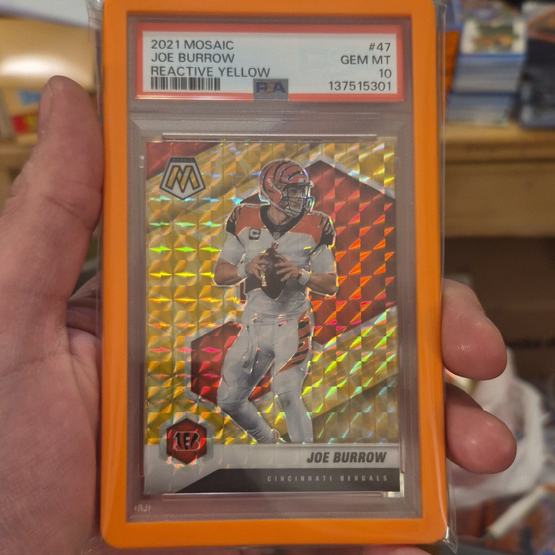 Panini 2021 Mosaic Joe Burrow #47 Reactive Yellow Mosaic Prizm PSA 10 Bengals