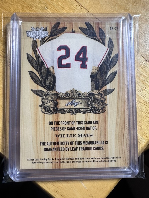 2025 Leaf Lumber All-Time Enshrined Willie Mays 1/1 Dual Bat Relic #AE-72 view 2