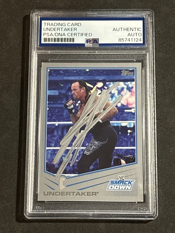 THE UNDERTAKER 2013 TOPPS WWE SILVER SIGNED AUTOGRAPHED CARD PSA/DNA CERTIFIED