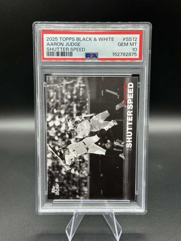 2025 Topps Black & White - Shutter Speed Aaron Judge #SS12 PSA 10