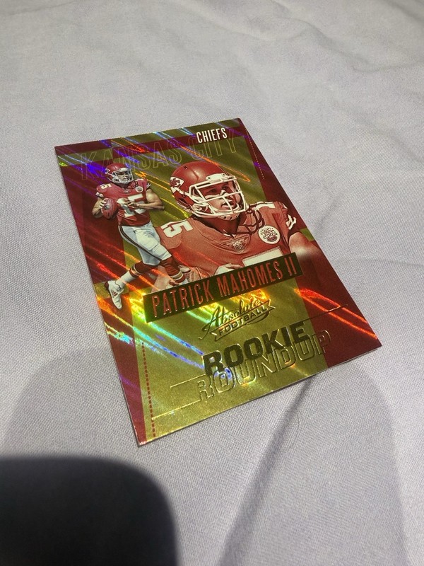 2017 Panini Absolute - Rookie Roundup Patrick Mahomes II #20 (RC)