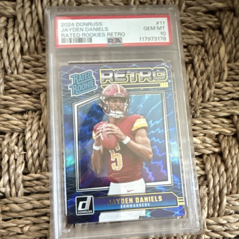 Panini 2024 Donruss Rated Rookie Retro Jayden Daniels Commanders #11 PSA 10