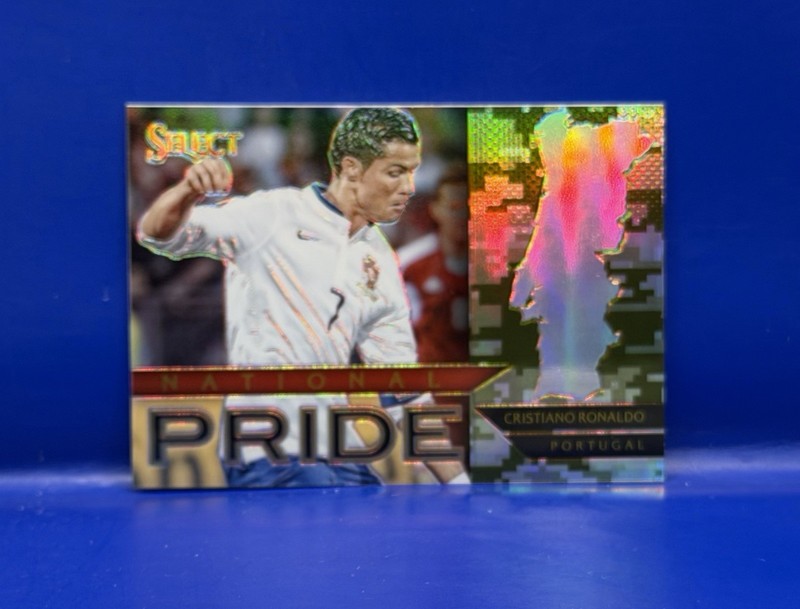 2015-16 Select National Pride Camo Prizm #/249 Cristiano Ronaldo 31 Refractor SP