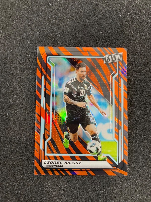 2019 Panini Nationl VIP Lionel Messi Tiger Stripe Prizm! Very Rare! SSP