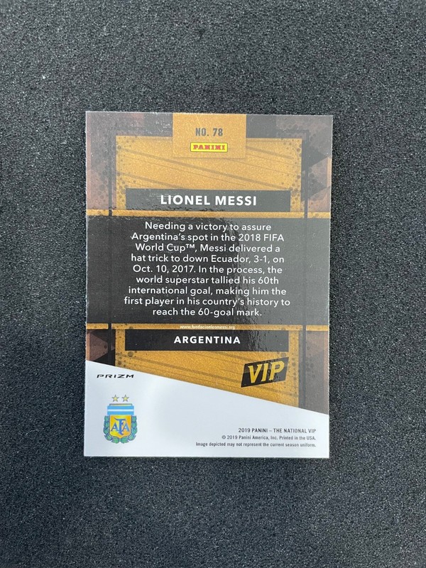 2019 Panini Nationl VIP Lionel Messi Tiger Stripe Prizm! Very Rare! SSP view 2