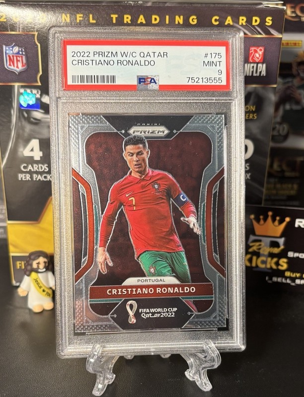 2022 Panini Prizm World Cup Qatar Cristiano Ronaldo #175 PSA 9 MINT