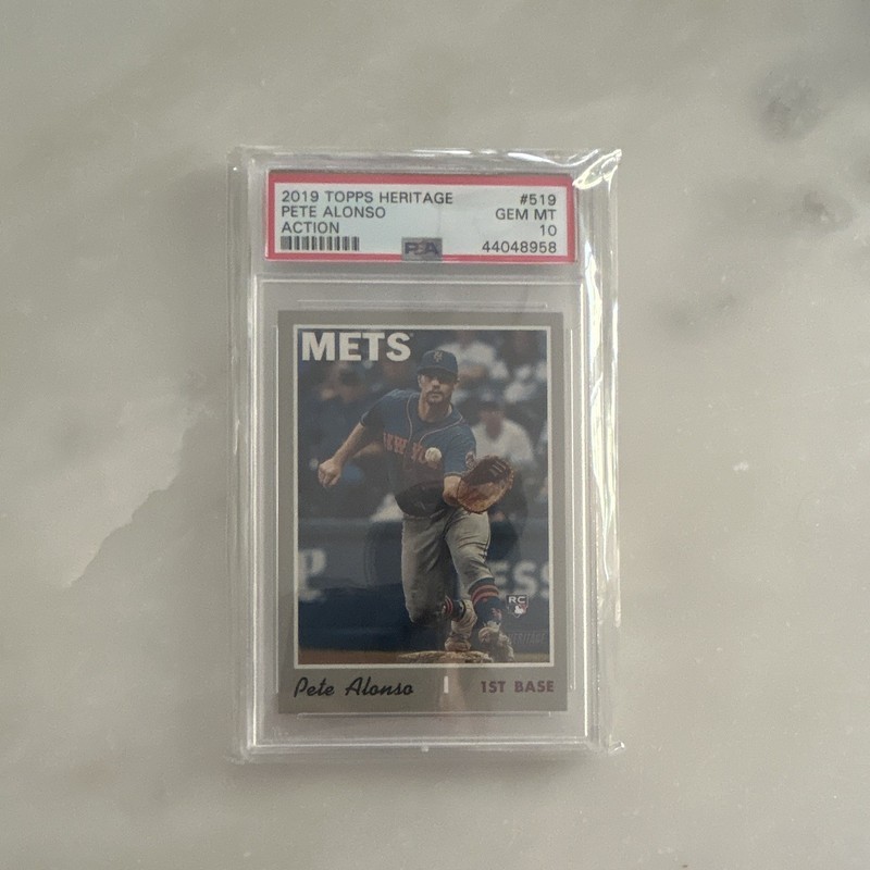 Topps 2019 Heritage High Number Pete Alonso Action Variation RC #519 PSA 10
