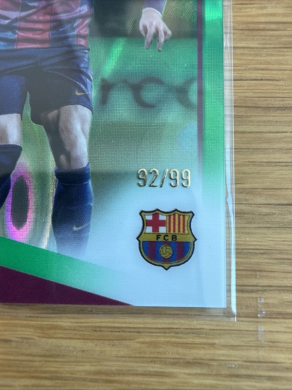 2025-26 Topps Chrome UCC Barcelona Ferran Torres Green Lava /99 view 2