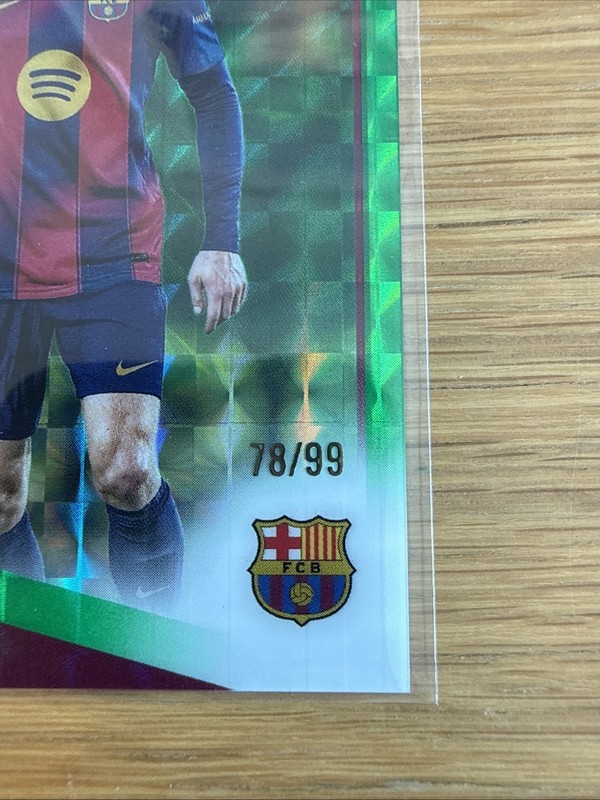 2025-26 Topps Chrome UCC Barcelona Frenkie De Jong Green Geometric /99 view 2