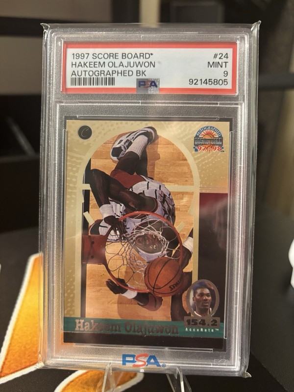1997 Score Board Autographed Basketball Hakeem Olajuwon #24 PSA 9 Pop 1 RARE