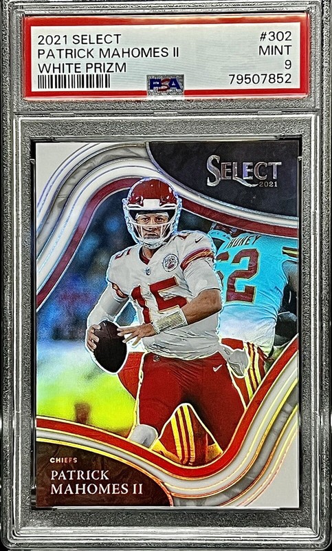 Patrick Mahomes II PSA 9 - 2021 Select Field Level #302 WHITE PRIZM /35 - Chiefs
