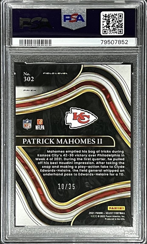 Patrick Mahomes II PSA 9 - 2021 Select Field Level #302 WHITE PRIZM /35 - Chiefs view 2