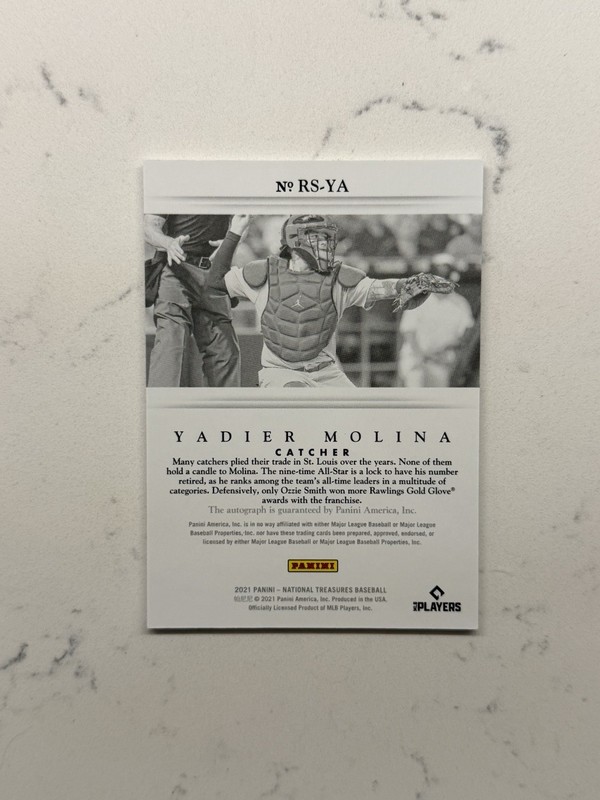2021 National Treasures Baseball Yadier Molina Auto 23/25 Jumpman Cardinals view 2