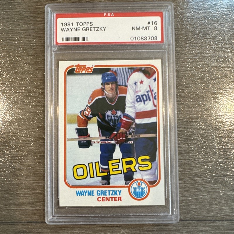 1981-82 Topps Wayne Gretzky #16 Oilers PSA 8