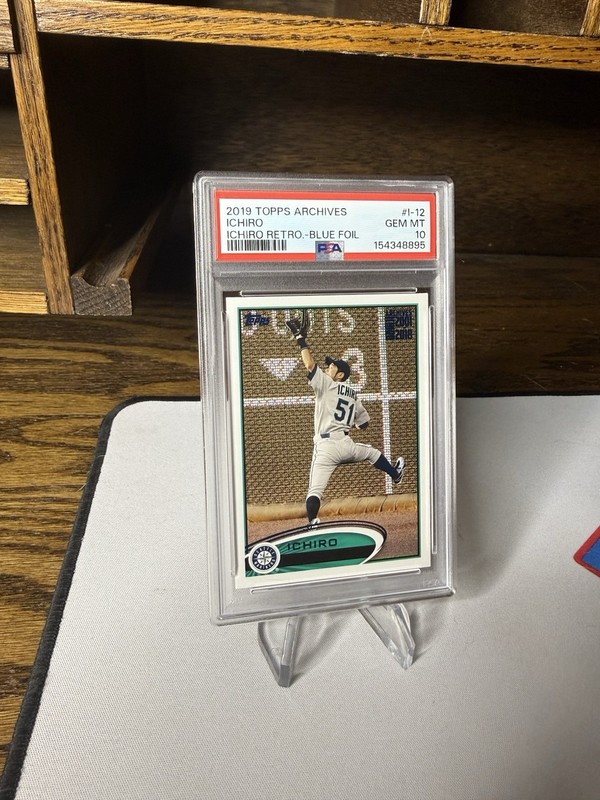Ichiro Suzuki 2019 Topps Archives #I-12 Retro Blue Foil /150 PSA 10 view 2