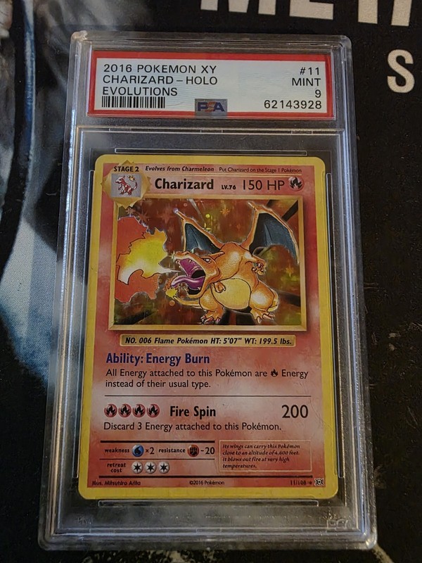 Charizard 11/108 Evolutions Holo PSA 9