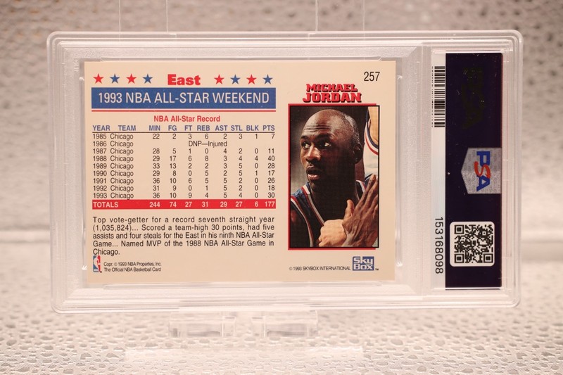 1993 Hoops Michael Jordan #257 PSA 9 MINT  view 2