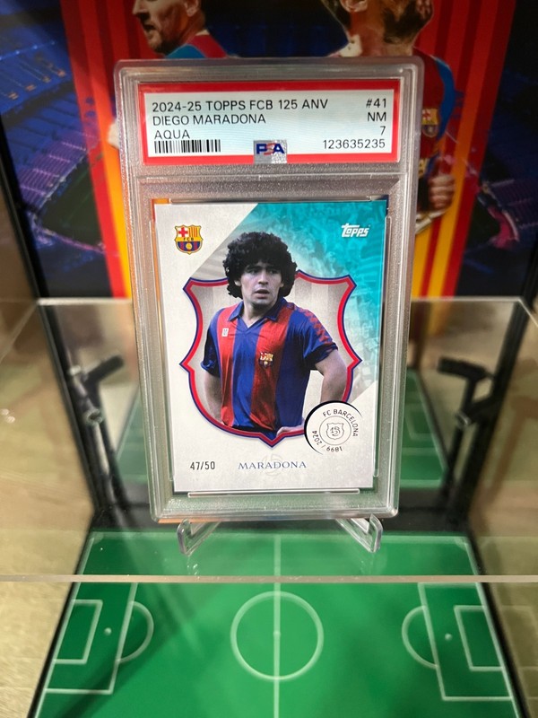24-25 Topps Barcelona 125 Anniversary Legacy Base Aqua /50 Diego Maradona PSA 7 view 2
