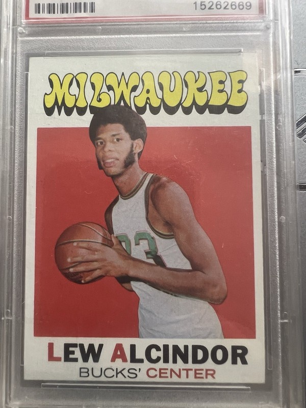 1971 TOPPS PSA 7 LEW ALCINDOR aka Kareem Abdul-Jabbar Centered HOF Sharp view 2
