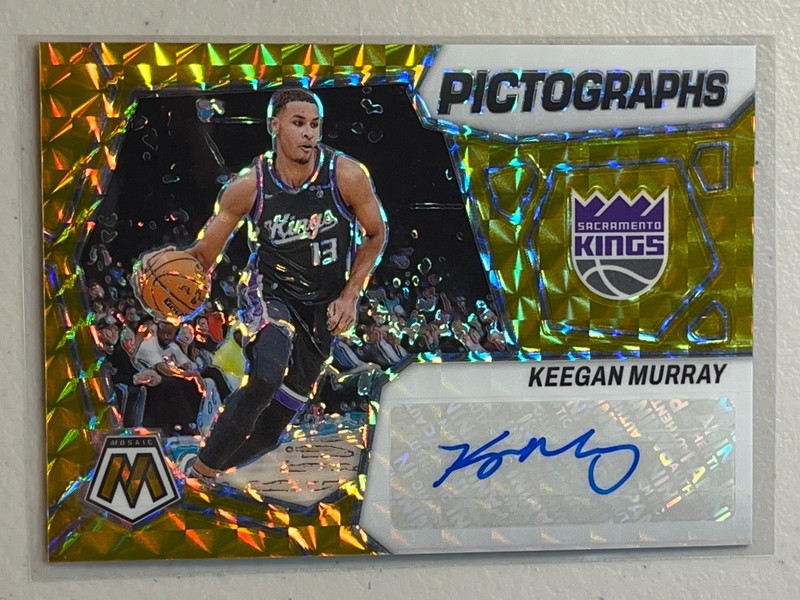 Keegan Murray 2023-24 Panini Mosaic 10 /10 Gold Prizm Auto Autograph Pictographs