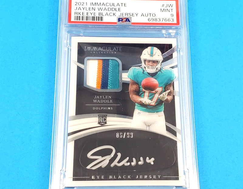 2021 PANINI IMMACULATE JAYLEN WADDLE EYE BLACK ROOKIE AUTO PATCH SIGNATURE #/99