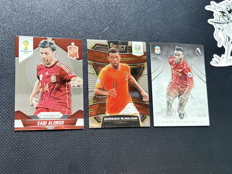 Soccer Cards - 7 Total - Real Madrid & Liverpool Players - Topps, Panini, Patch view 2