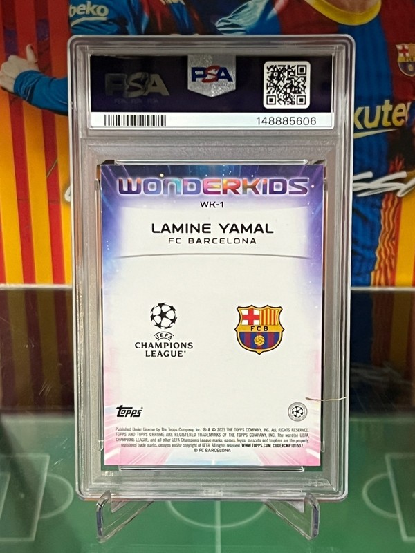 2024-25 Topps Chrome UCC Lamine Yamal Wonderkids #WK-1 PSA 10 view 2
