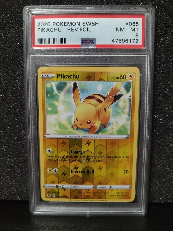 2020 POKEMON SWORD & SHIELD #065 PIKACHU-REVERSE FOIL PSA 8