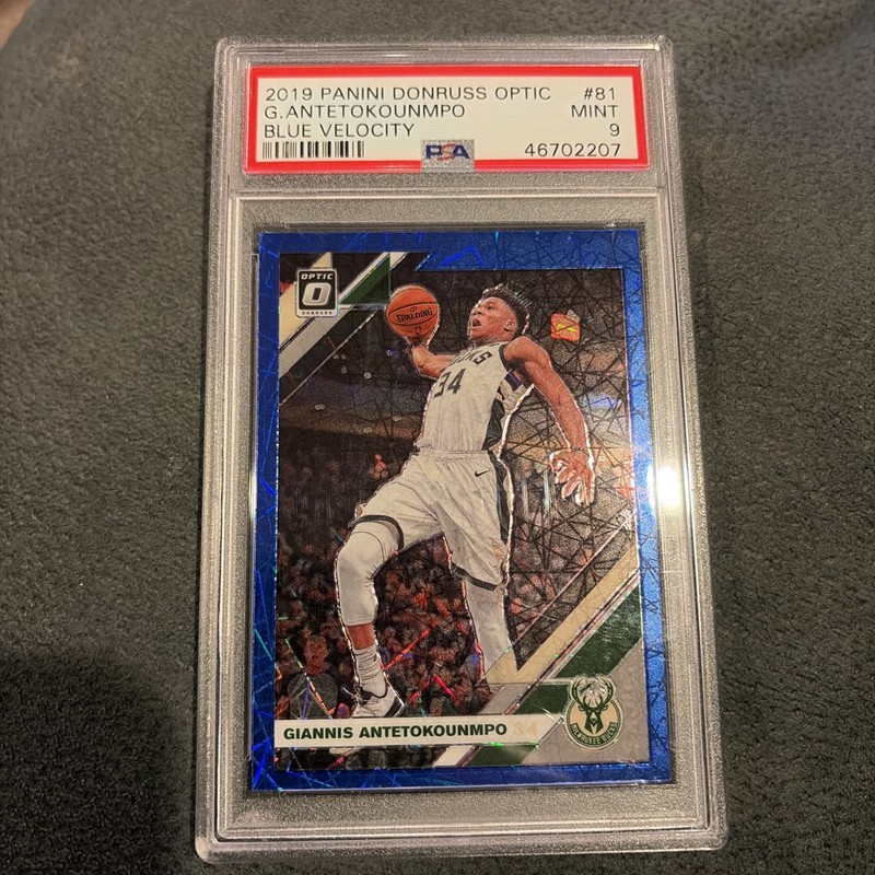 2019 PANINI DONRUSS OPTIC BLUE VELOCITY PRIZM #81 GIANNIS ANTETOKOUNMPO PSA 9